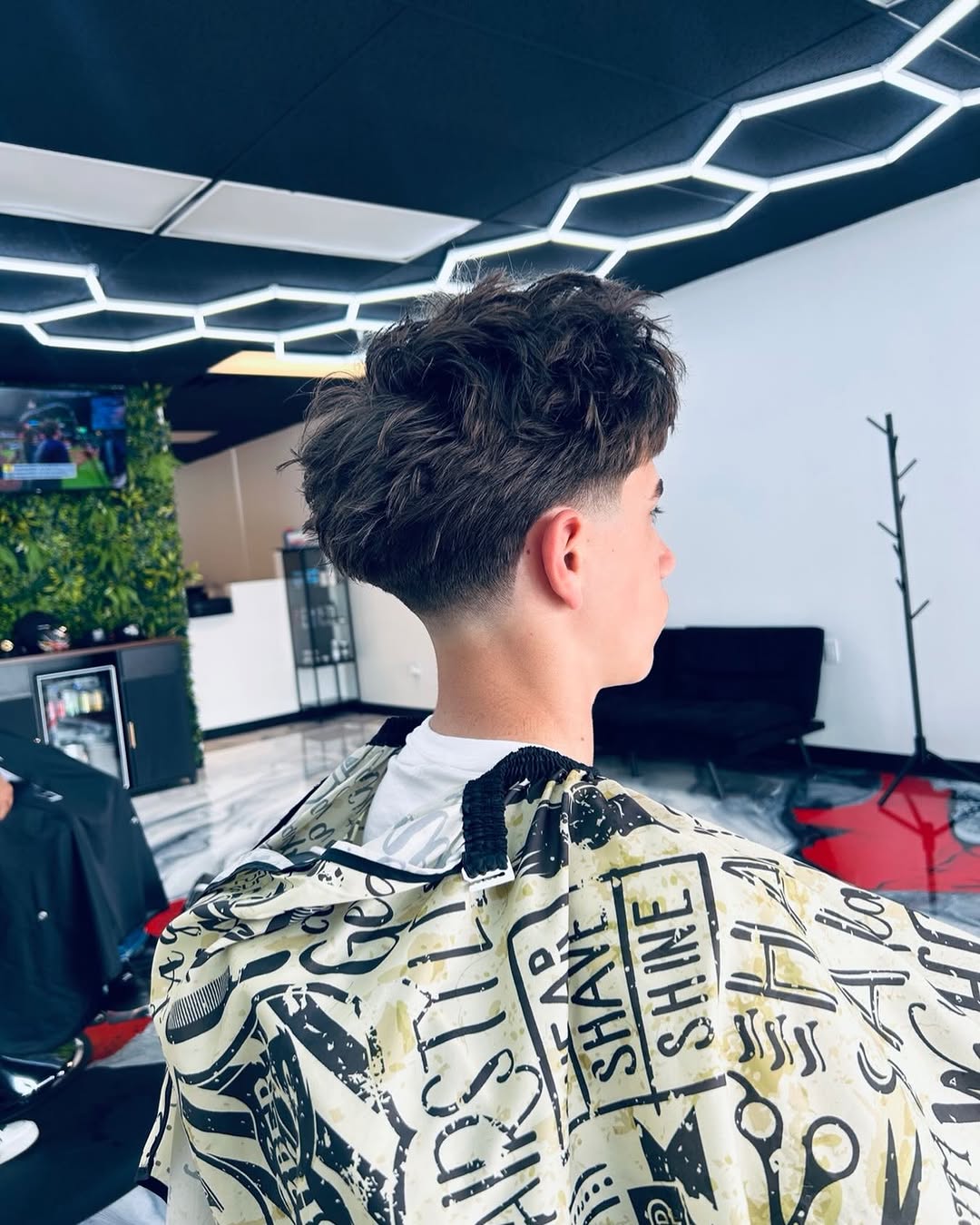 Textured crop haircut