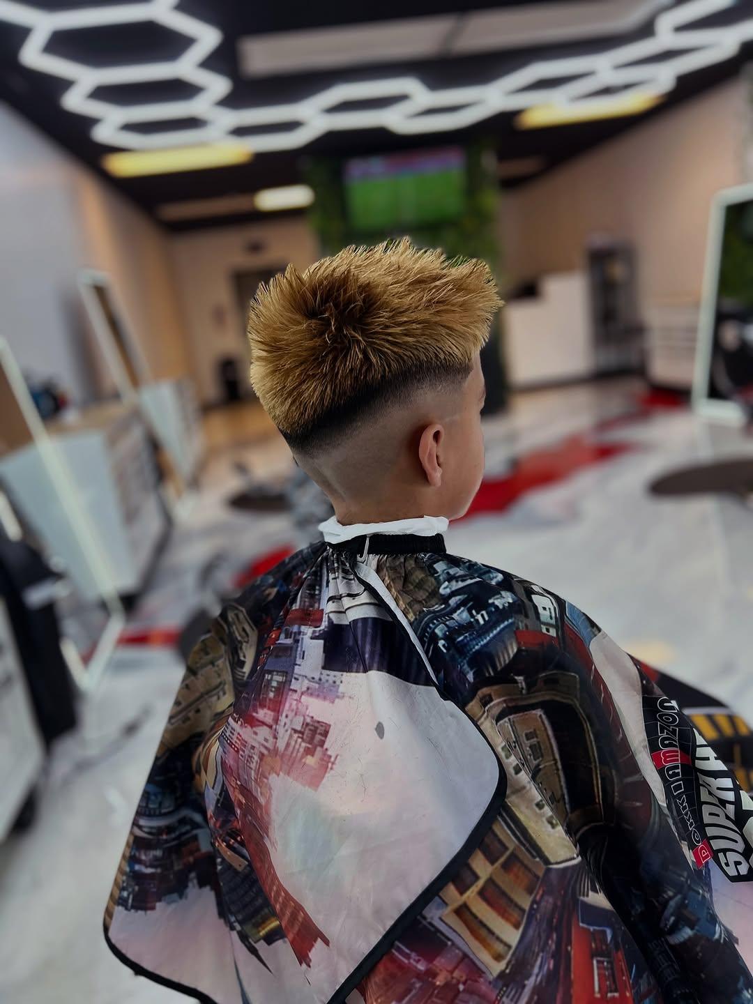 Colored spiky fade